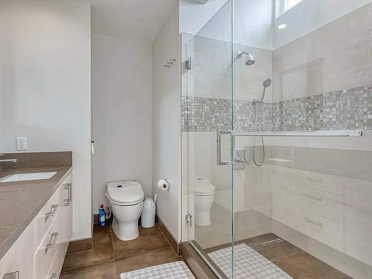 1342 Stanford St #7 — Photo 12