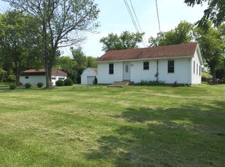 4255 Washington St, Gurnee, IL 60031