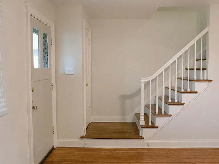 127-133 W California Ave #129 — Photo 4