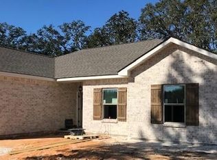 1423 W Union Rd, Picayune, MS 39466