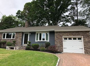 214 Stahls Way, North Plainfield, NJ 07060