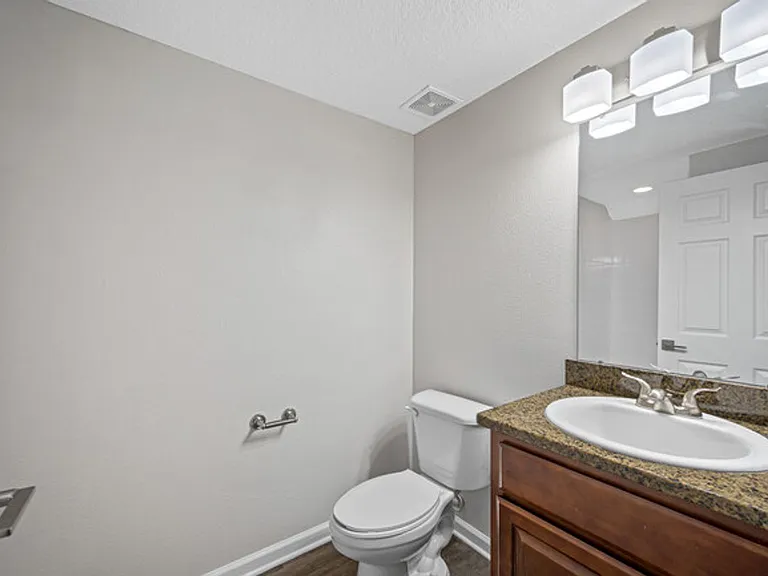 Town Park Villas — Photo 18