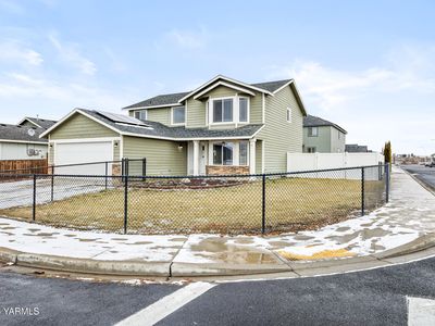 119 S Sterling St, Moxee, WA, 98936