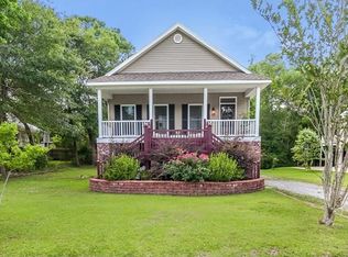 72125 Hickory St, Abita Springs, LA 70420