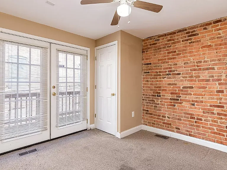 1262 Glyndon Ave — Photo 8