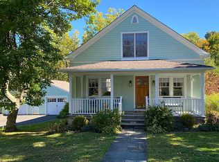 24 Roberts Ln, Ridgefield, CT 06877