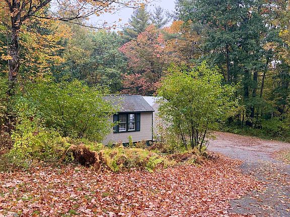 4th image of 889 Jaffrey Road