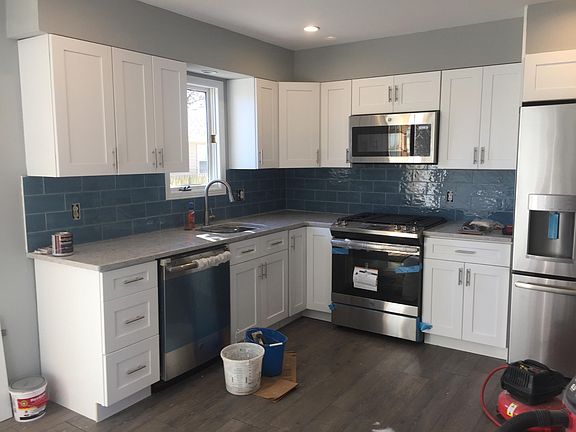 2nd image of 635 Twin River Dr