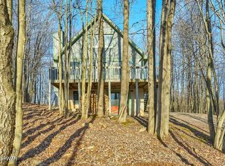 36 Crestview Rd, Lake Ariel, PA 18436