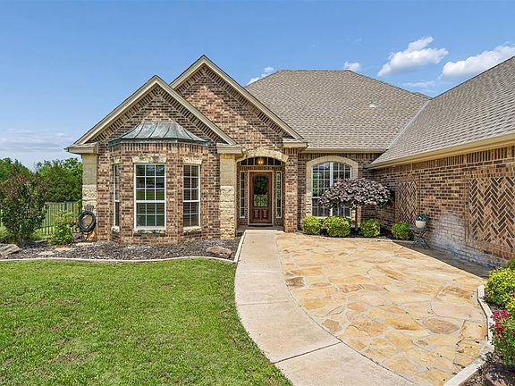 3rd image of 4601 Highland Hills Dr