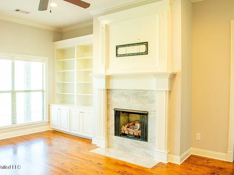 216 Buttonwood Ln — Photo 4