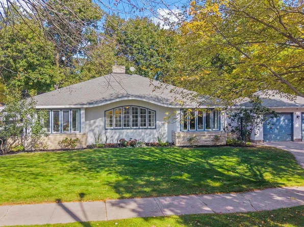 1920 Stephenson St, Marinette, WI 54143