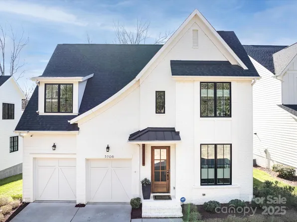 5706 Closeburn Rd, Charlotte, NC 28210