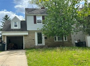 4960 Farnhurst Rd, Lyndhurst, OH 44124