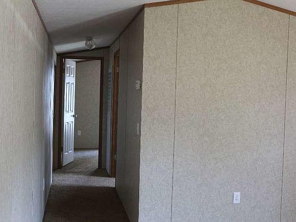 2nd image of 7 Union St