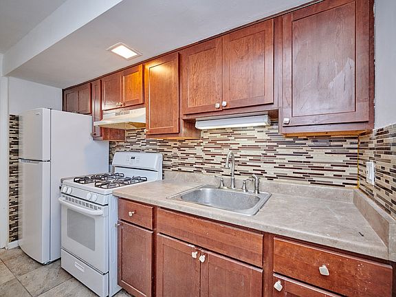 4th image of 2609 W Fitch Ave #G