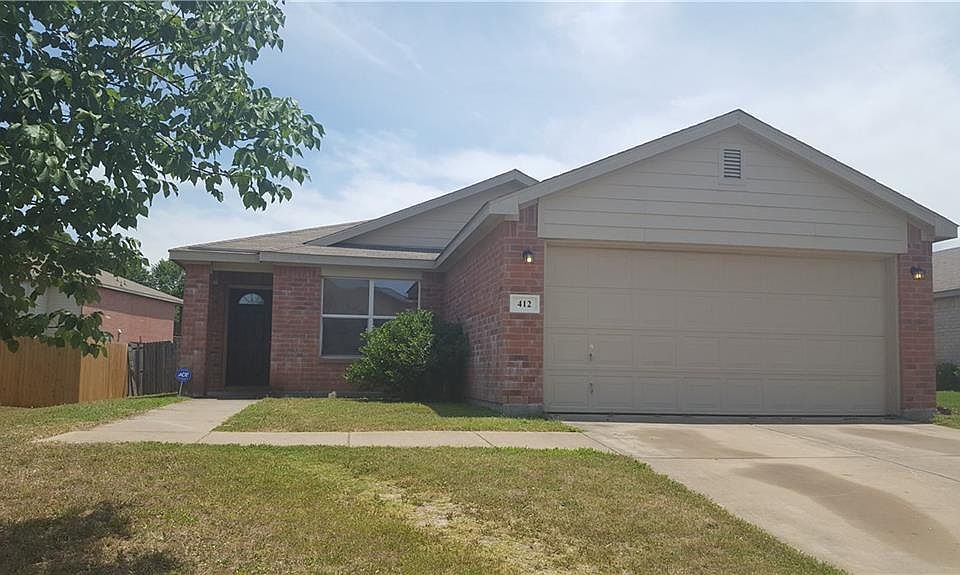 1st image of 412 Summer Tree Dr