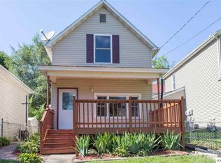 865 Edison St, Dubuque, IA 52001