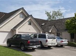 38 Still Beach Ct, Sacramento, CA