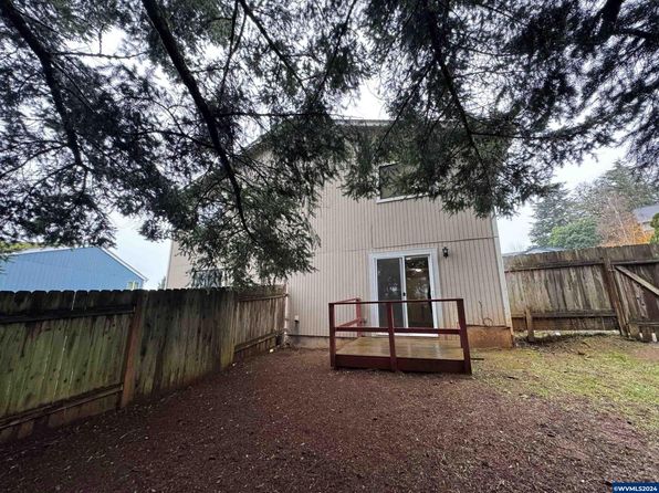 salem-oregon-2092266167 picture