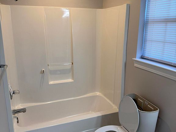 5th image of 801 Forest Cove Ct