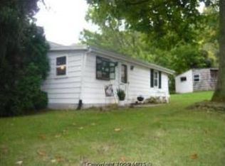 10911 Crystal Falls Dr, Hagerstown, MD 21742