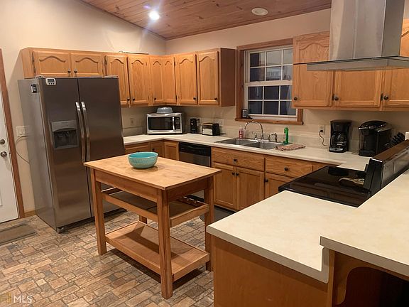5th image of 586 Sun Valley Dr #7