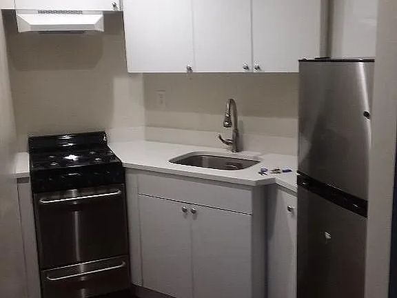 3rd image of 1729 1st Ave APT 1F