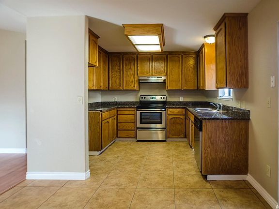 4th image of 2361 W Bristol Ave