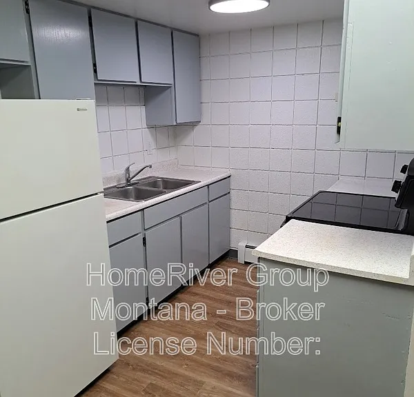 707 SW Higgins Ave #208 — Photo 4