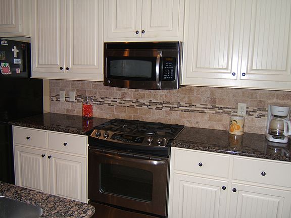 5th image of 217 Stillhouse Creek Dr
