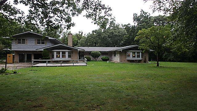 1st image of 100 Thorn Creek Dr
