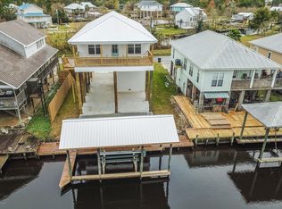 4072 Victoria St, Bay St Louis, MS 39520