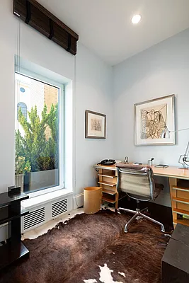 Sold by Sotheby's International Realty | media 34