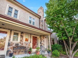 79 Bunker Hill Ct, Chesterbrook, PA 19087