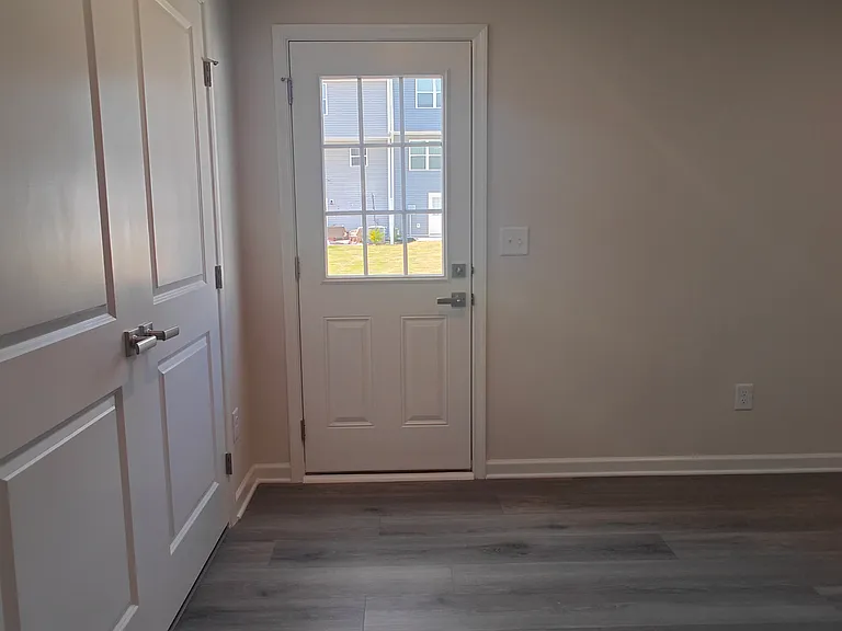 572 Wheatland Country Rd — Photo 12