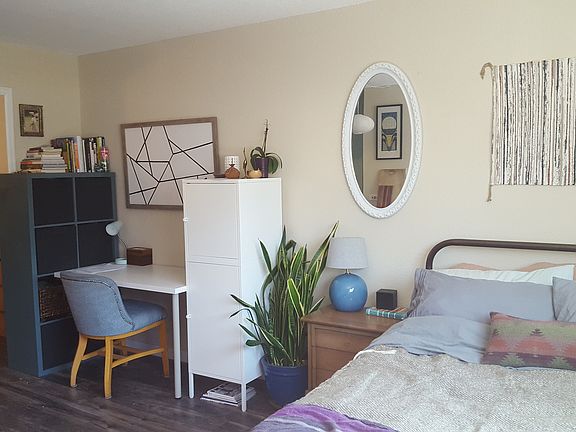 3rd image of 1355 York St #5473216e9