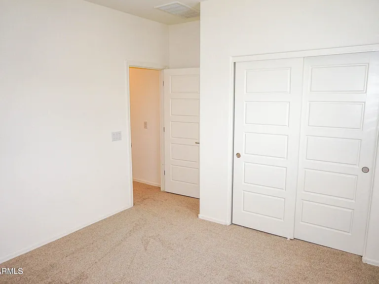104 E Moonlight Trl — Photo 16
