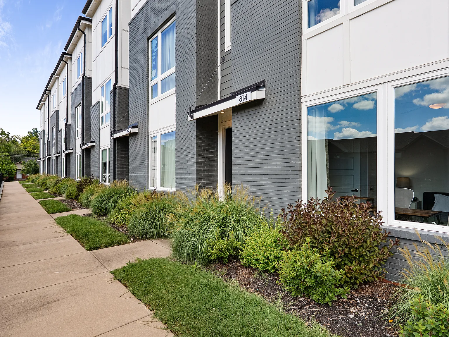 3 bed, 1582 sqft, $2,900 — Photo 3