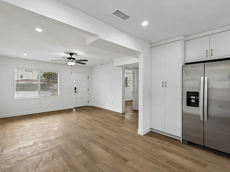 Salt + Sea - Luxury Coastal Apartments near Carlsbad Village — Photo 13