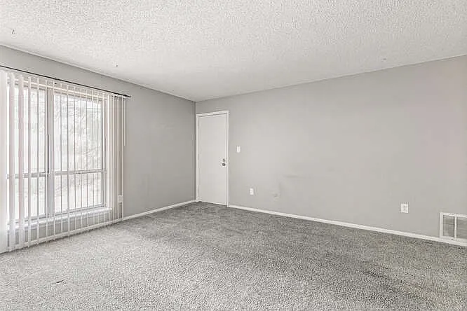 2380 E Geddes Ave #B — Photo 4
