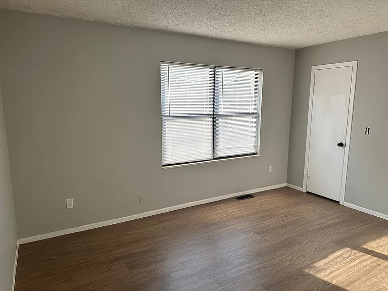 4932 Magnolia Blossom Blvd — Photo 10