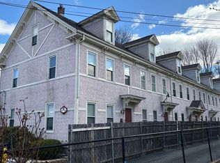 68 Elm St APT B, Marlborough, MA 01752