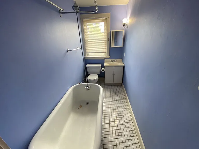 2581 Madison Rd #3 — Photo 14