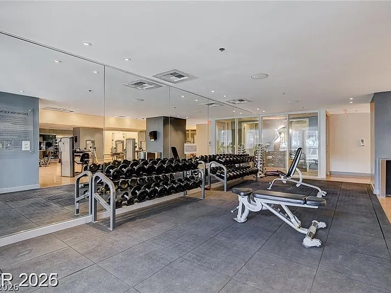 4525 Dean Martin Dr #511 — Photo 32