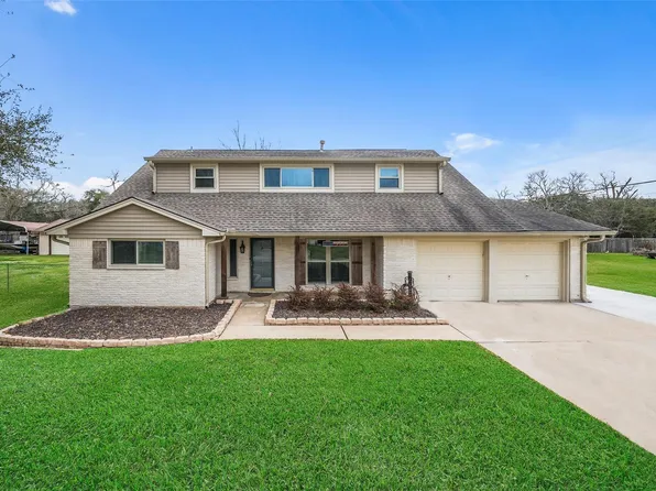 301 Mimosa Dr, Hitchcock, TX 77563