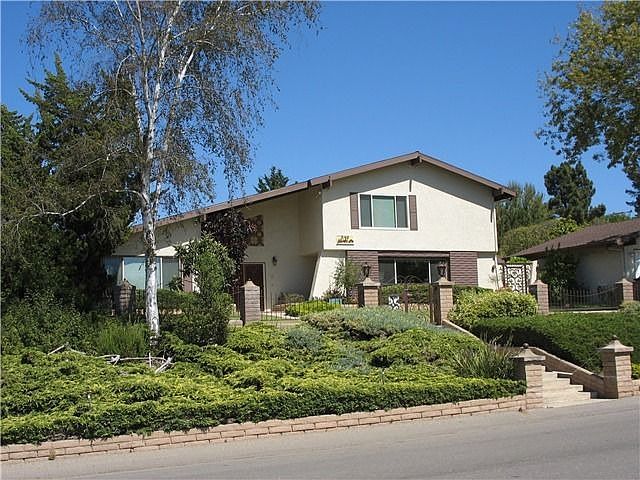 2nd image of 2149 Glacier Ln