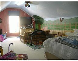 5th image of 8028 Belshire Dr
