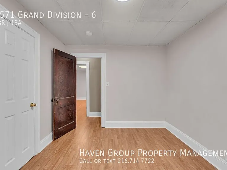 9571 Grand Division Ave #6 — Photo 13