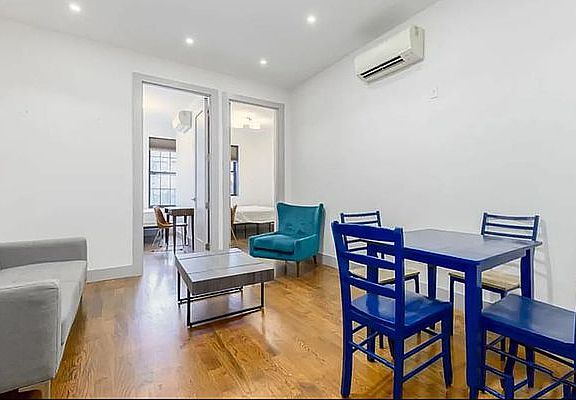 2nd image of 274 Chauncey St #2L